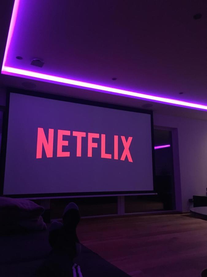 Moderne Villa Mit Whirlpool Und Heimkino วัลด์เคอร์เชิน ภายนอก รูปภาพ