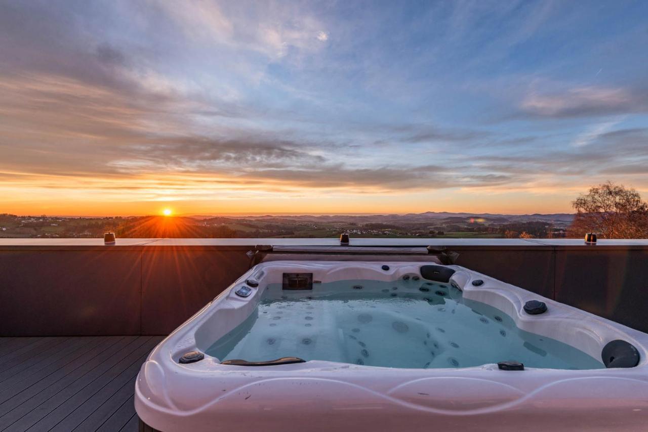 Moderne Villa Mit Whirlpool Und Heimkino วัลด์เคอร์เชิน ภายนอก รูปภาพ